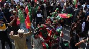 Imran Khan supporters start march to Islamabad