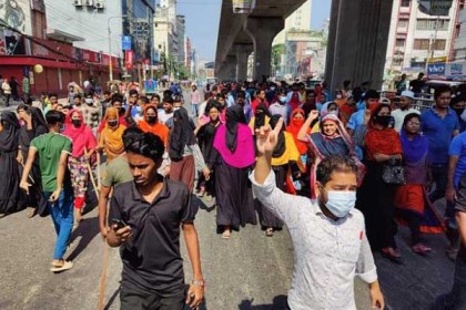 মিরপুরে খুলেছে কারখানা, কাজে ফিরেছেন প্রায় শতভাগ পোশাকশ্রমিক